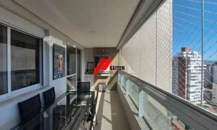 Apartamento à venda de 128m²  3 dormitórios  sendo 1 suíte com hidromassagem + home office no bairro agronômica em florianópolis