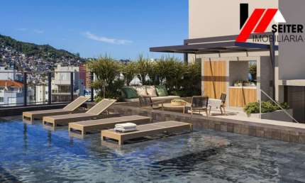 Apartamento a venda de 3 domitorios com suite no centro de Florianopolis
