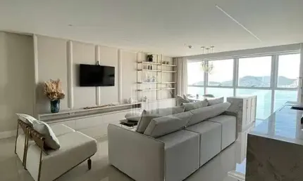 Alto padrão com vista panorâmica da orla finamente decorado