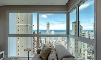 Apartamento com 3 quartos à venda na Avenida Atlântica, 550, Centro, Balneário Camboriú