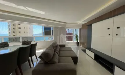 Apartamento quadra mar com vista! 3 súites e 4 vagas de garagem no Centro de Balneário Camboriú