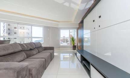Apartamento com 3 quartos à venda na Rua 3604, 51, Centro, Balneário Camboriú