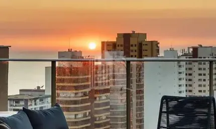 Apartamento novo com 4 suítes e 4 vagas de garagem no centro em balneário camboriú