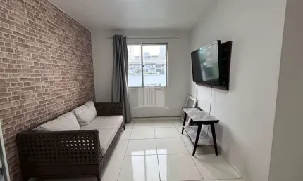 Apartamento para locação anual com 01 dormitório perto da av central