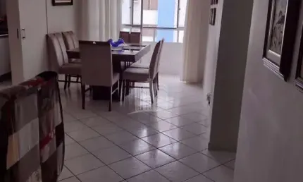 Apartamento na avenida brasil, com 02 dormitórios e vista mar, 200 metros da praia