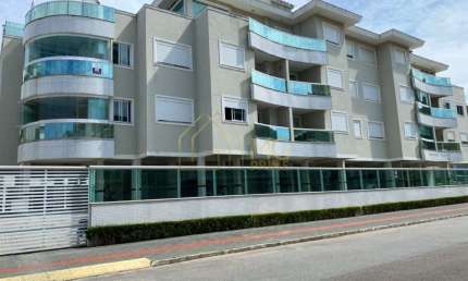 Apartamento com 3 dormitórios totalmente mobiliado em área nobre dos Ingleses
