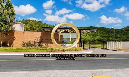 Terreno na montanha em condomínio fechado alto padrão na praia dos Ingleses Florianópolis