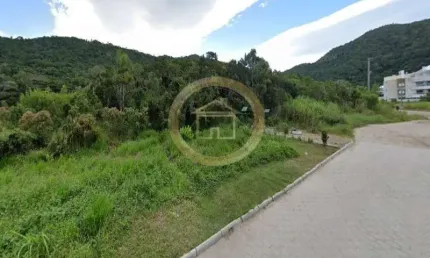 Terreno próximo ao mar com viabilidade para construção de condomínio residencial