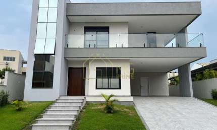 Casa com 04 suites em condominio de alto padrão em Ingleses