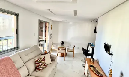 Apartamento 2/4 à Venda em Buraquinho | Varanda Gourmet | Condomínio Completo | R$ 445.000