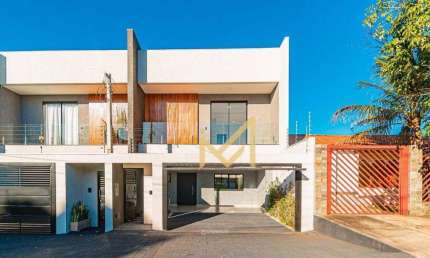 Sobrado - 3 dormitórios - 248 m² - R$ 1.240.000 - Claudete - Cascavel/PR