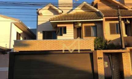 Sobrado à venda, por R$ 760.000 - Tropical - Cascavel/PR