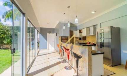 Casa com 3 dormitórios à venda, 211 m² por R$ 1.350.000,00 - Coqueiral - Cascavel/PR