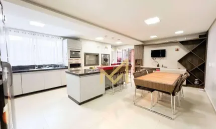 Casa com 3 dormitórios à venda, 202 m² por R$ 2.000.000,00 - Centro - Cascavel/PR