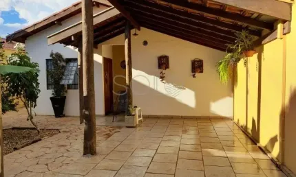 Casa com 2 quartos à venda no Jardim Primor, Araraquara 