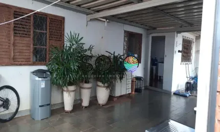 Casa com 4 quartos à venda no Jardim Floridiana (Vila Xavier), Araraquara 