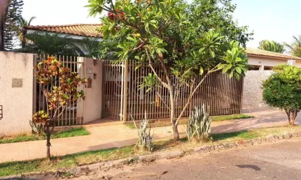 Casa com 3 quartos à venda no Jardim Imperador, Araraquara , 217 m2 por R$ 600.000
