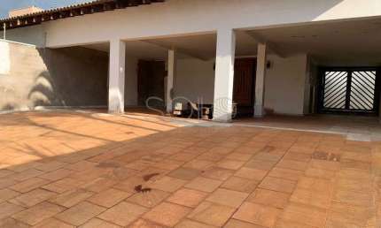 Casa com 3 quartos à venda na Vila Harmonia, Araraquara 