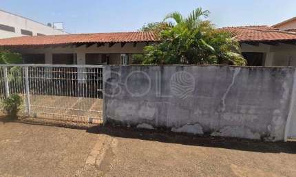 Casa com 5 quartos para alugar na Vila Harmonia, Araraquara 