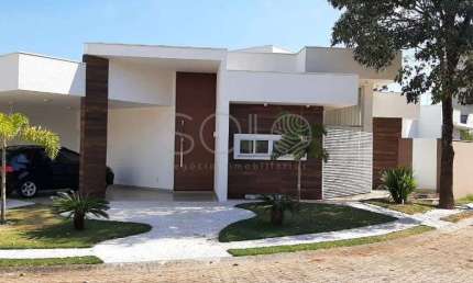 Belissima casa no Condominio Central Park Morada do Sol