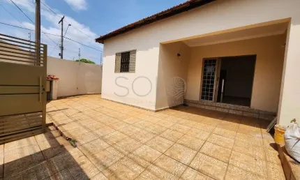 Casa com 3 quartos à venda no Jardim Brasil (Vila Xavier), Araraquara , 176 m2 por R$ 382.000