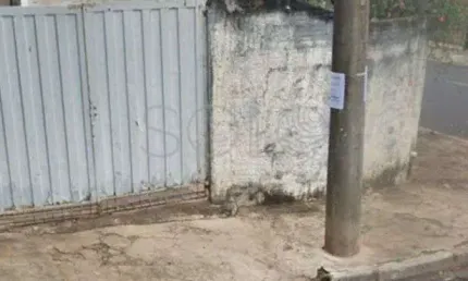 Imovel com excelente localizacao,farmacias,supermercado e centro.