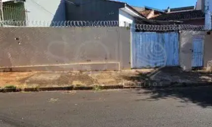 Casa com 3 quartos à venda no Parque Laranjeiras, Araraquara 
