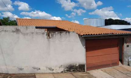Casa com 2 quartos à venda no Jardim Universal, Araraquara 