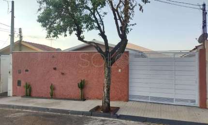 Casa com 3 quartos à venda na Vila Independência, Araraquara 