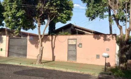 Casa com 2 quartos à venda no Parque Laranjeiras, Araraquara 