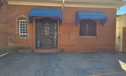 Casa com 3 quartos à venda no Centro, Araraquara 