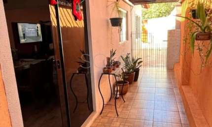 Otima casa a venda com 3 dormitorios, 1 suite e piscina
