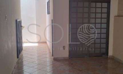 Casa com 3 quartos à venda no Parque Gramado (Vila Xavier), Araraquara , 265 m2 por R$ 300.000