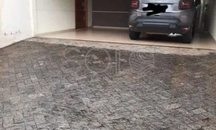 Excelente casa de 2 dormitorios com espacoso closet podendo ser transformado em dormitorio a venda na Vila Harmonia.