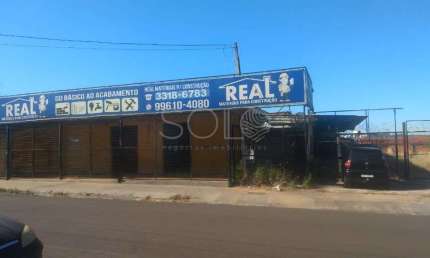 Barracao com loja para comercio disponivel para venda e locacao no Selmidei, de frente ao KAIC, otima oportunidade para o seu negocio!
