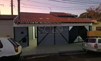 Casa com 3 quartos para alugar no Jardim Santo Antônio, Araraquara , 227 m2 por R$ 2.750