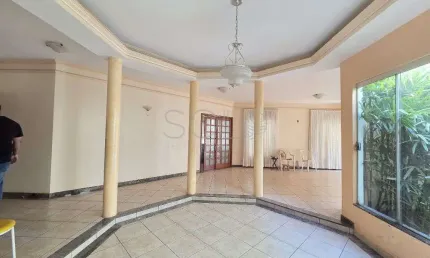 Casa com 4 quartos à venda na Vila Harmonia, Araraquara 