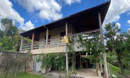 Oportunidade imperdível: Sítio à venda no Condomínio Vale do Ouro em Ribeirão das Neves-MG! 5 quartos, 1 suíte, 1 sala, 2 banheiros, 3.000,00 m² de área. Agende sua visita agora!