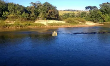 Fazenda Comercial à Venda em São Tiago-MG - 2 Quartos, 1 Banheiro, 330.000m² na Área Rural!