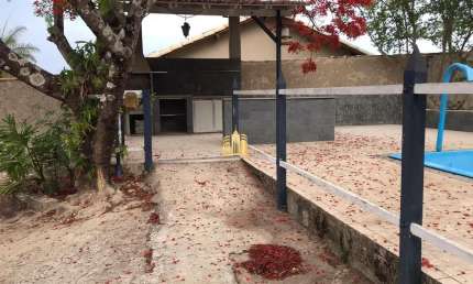 Sitio Comercial à Venda em Esmeraldas-MG - 4 Quartos, 1 Suíte, 2 Salas, 3 Banheiros - Dumaville - 1.056m² de Área