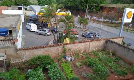 Excelente oportunidade: Loja comercial de 250m² à venda no bairro Retiro, Contagem-MG!