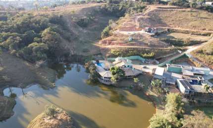 OPORTUNIDADE!!! Sitio de Luxo com 8 quartos e 4 suítes em Contagem-MG - Confira as fotos agora!