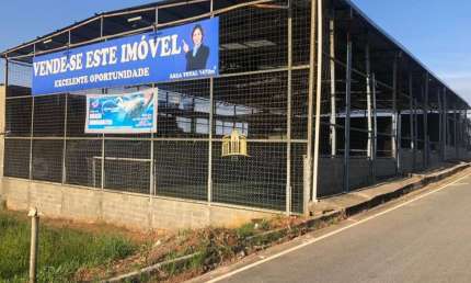 Ponto comercial com 6 salas à venda em Floresta Encantada, Esmeraldas 