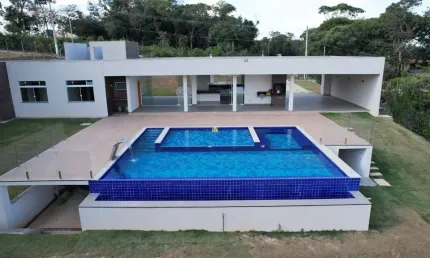 Sítio de Luxo à Venda no Condomínio Nossa Fazenda em Esmeraldas - 5.000m²