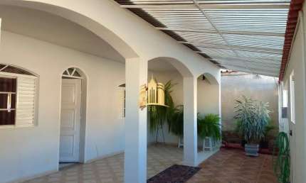Casa à Venda no Bairro Santa Quitéria, Esmeraldas/MG - 3 Quartos, Suíte e Espaço Gourmet