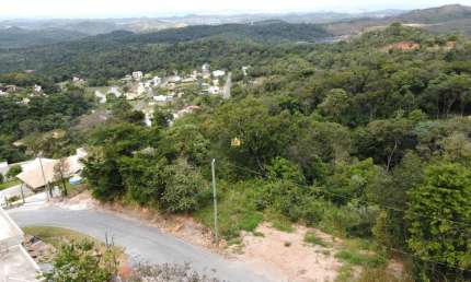 Terreno Imperdível à Venda no Condomínio Solar das Palmeiras em Esmeraldas - 1.646 m²
