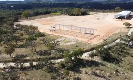Terreno Comercial: Oportunidade Única em Esmeraldas-MG, 20.154,65m² no Bairro Tropeiros. Invista no seu Negócio!