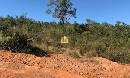 Terreno à venda no Condomínio Aguas Nascentes, Esmeraldas 