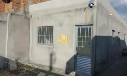 Imperdível oportunidade: Casa à venda em Esmeraldas-MG, no bairro Recanto Verde, com 2 quartos e 60m²!