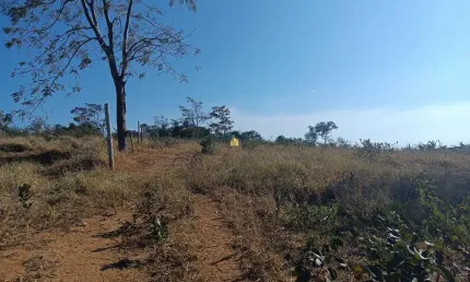 Terreno de 2.000m² à venda em Esmeraldas-MG, no bairro Melo Viana: oportunidade imperdível!